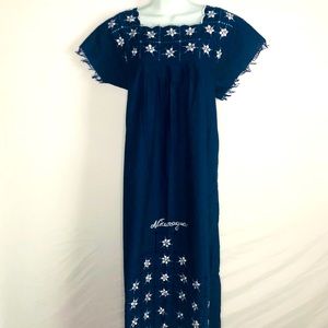 Women’s Authentic-made Nicaraguan Nightgown